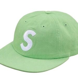 🔥 NWT Supreme S hat 🔥
